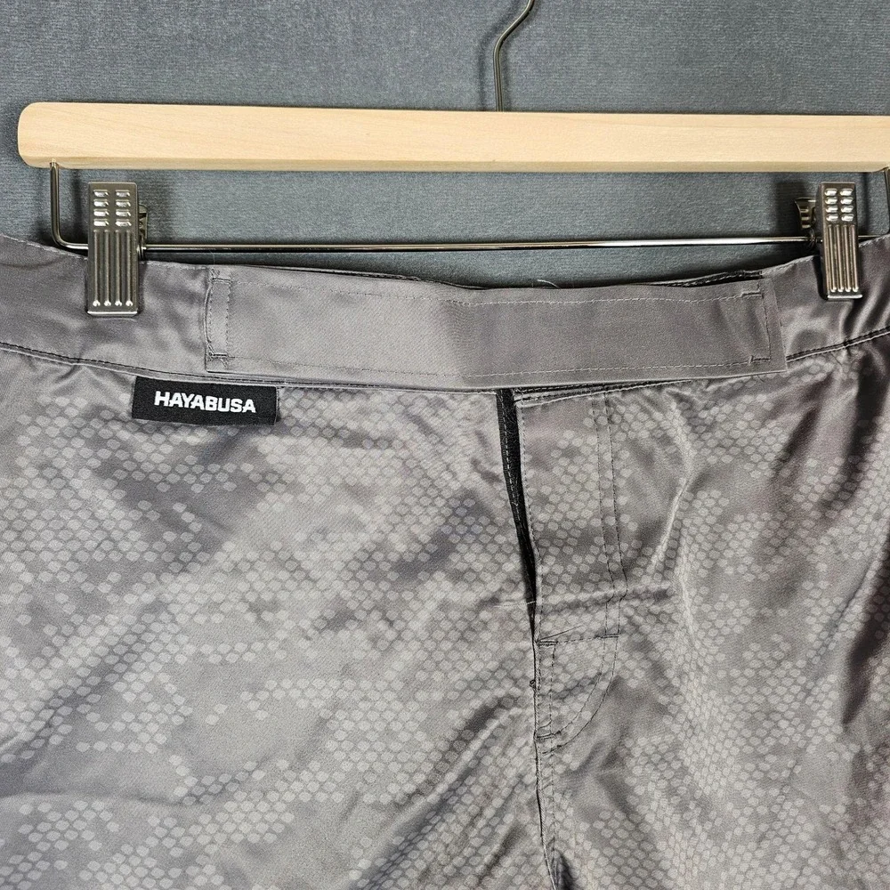 Hayabusa Shorts Mens Small Gray Geometric MMA Grappling Training Stretch Fight